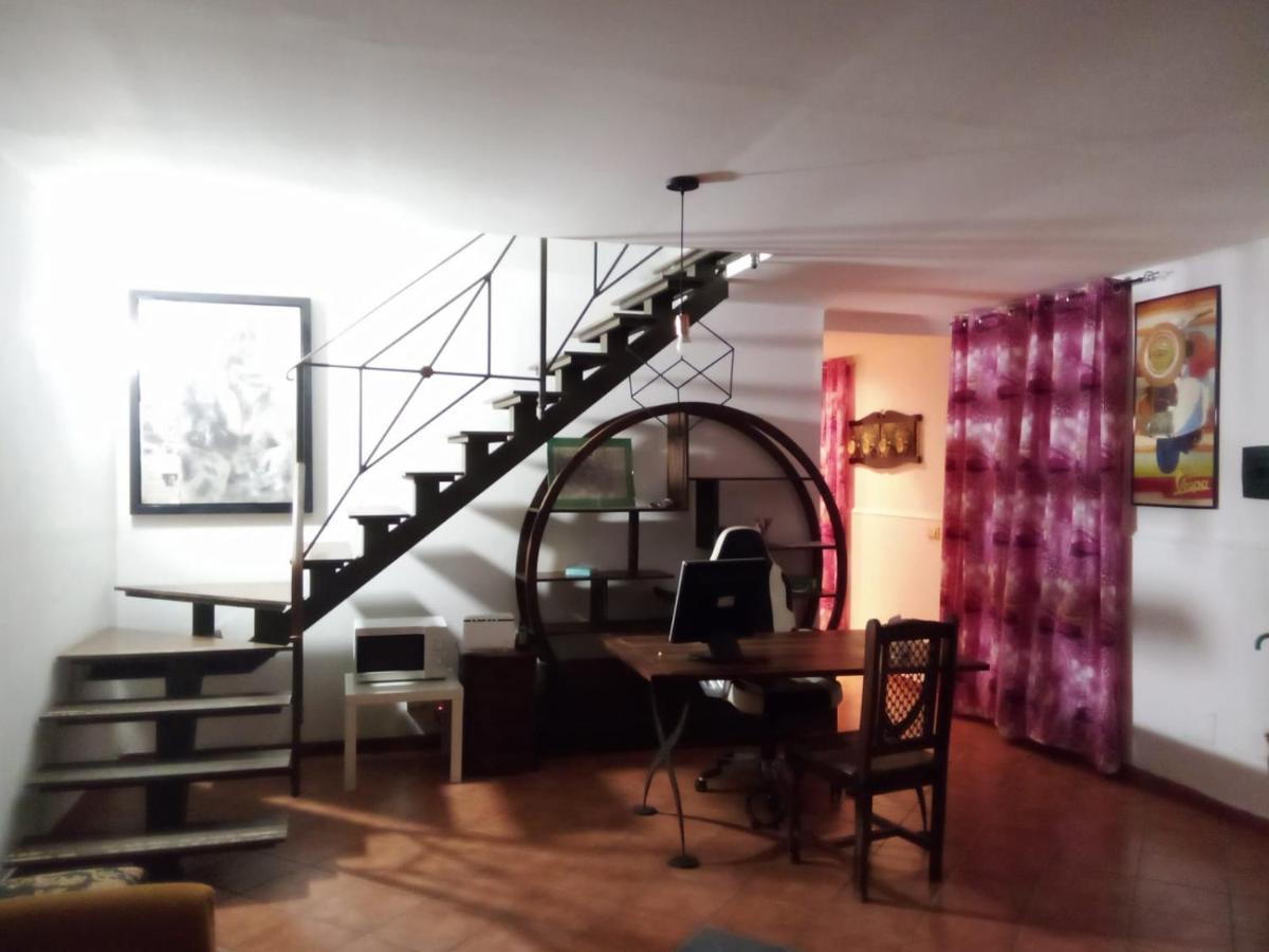 John Home Catania Kültér fotó